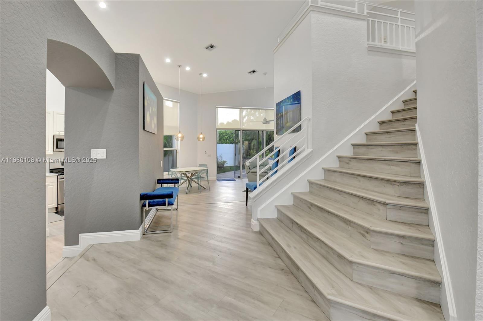 KENSINGTON AT WOODFIELD C - Residential