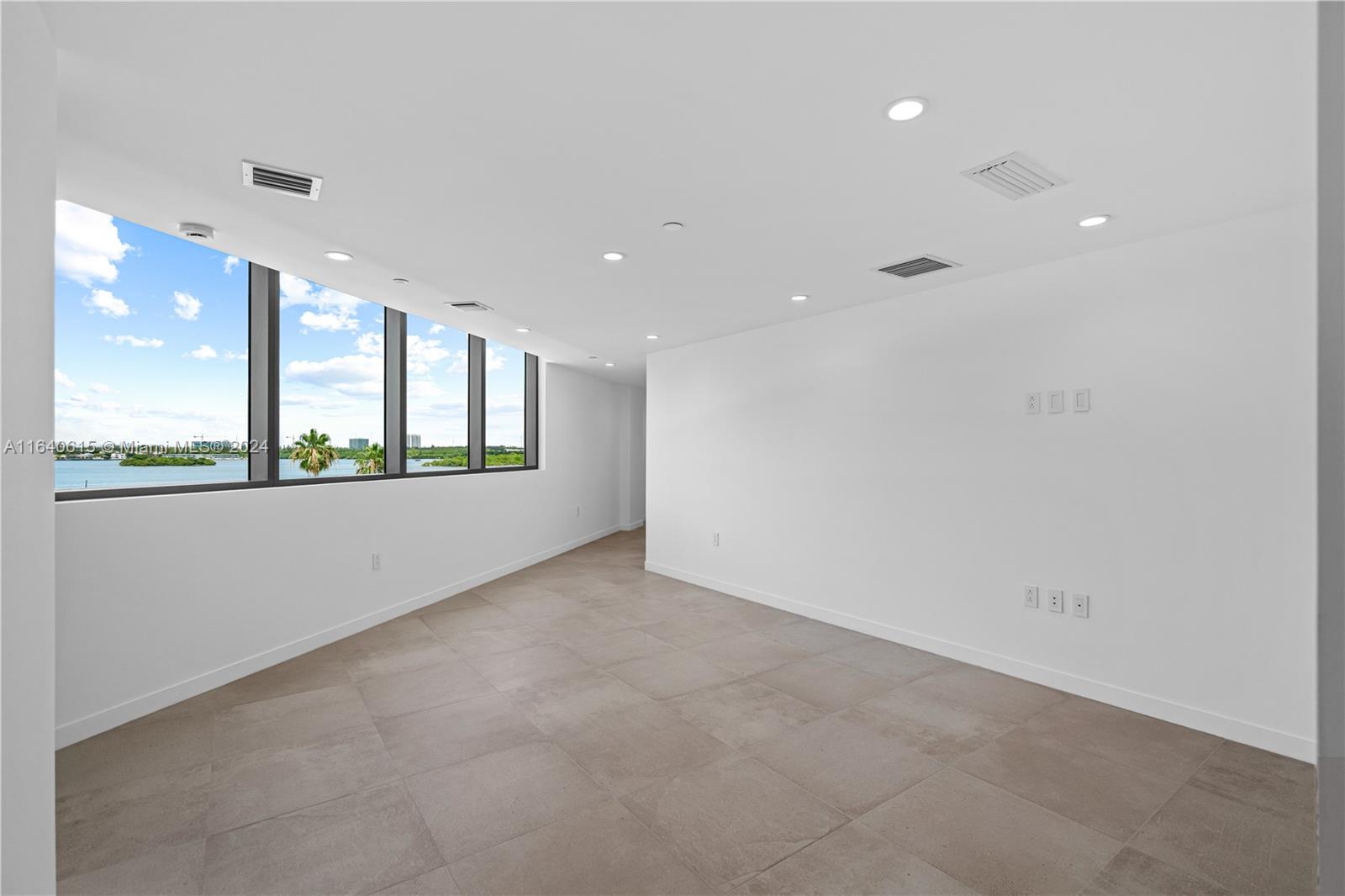 Onda Residences - Residential