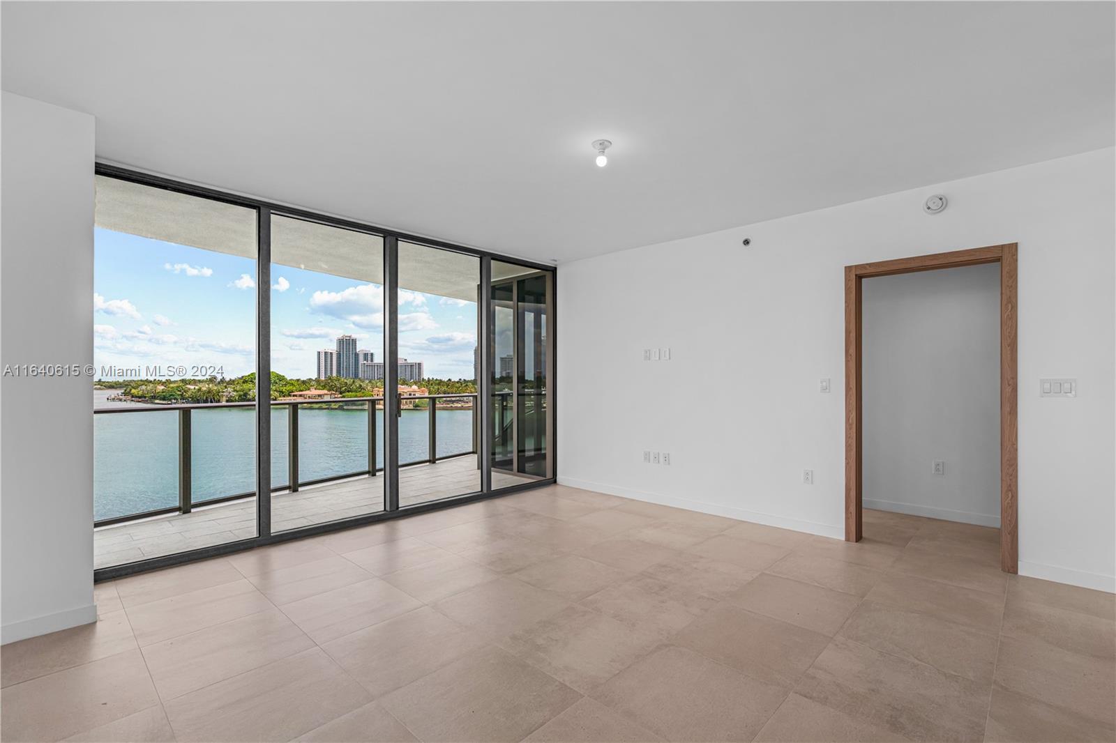 Onda Residences - Residential