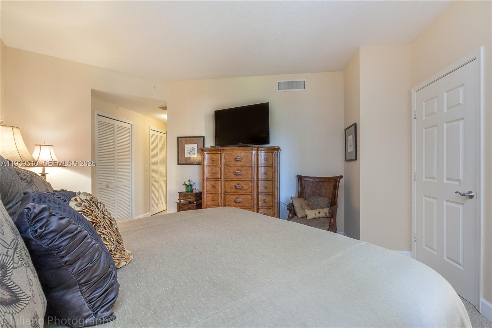 ANDALUSIA CONDO RESIDENCE - Residential