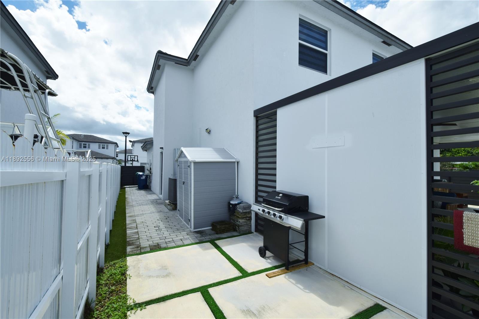 SIENA NORTH - Residential