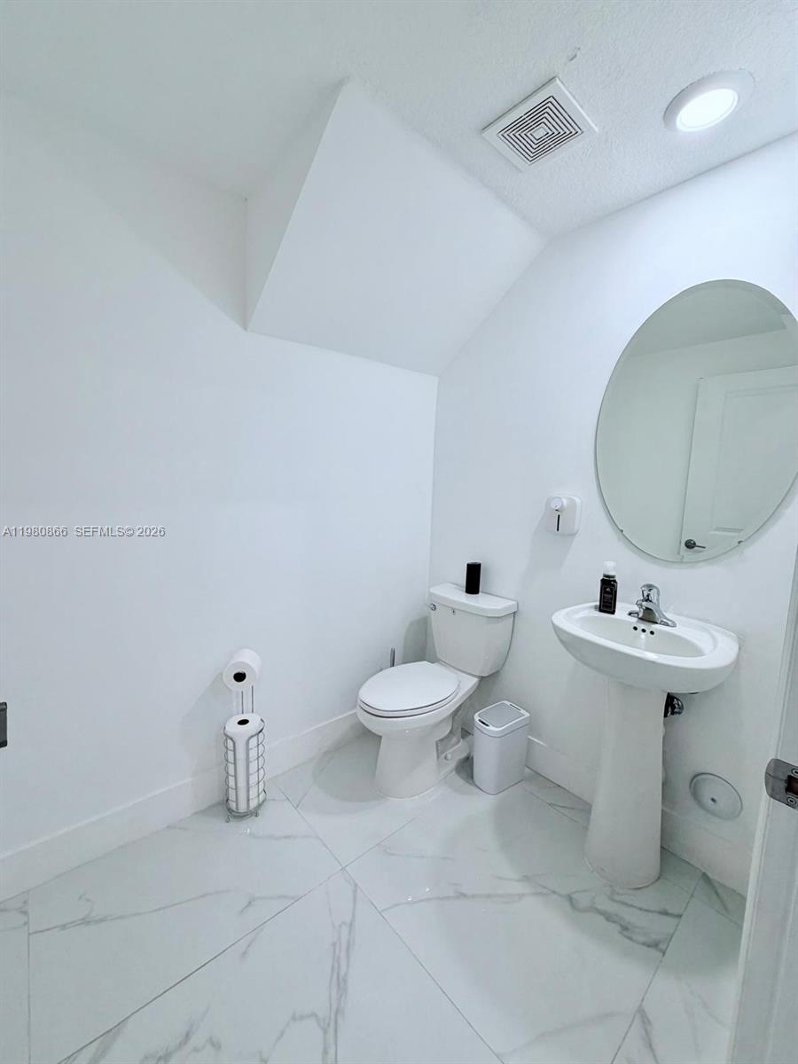 GOLF ESTS 1ST ADDN - Residential