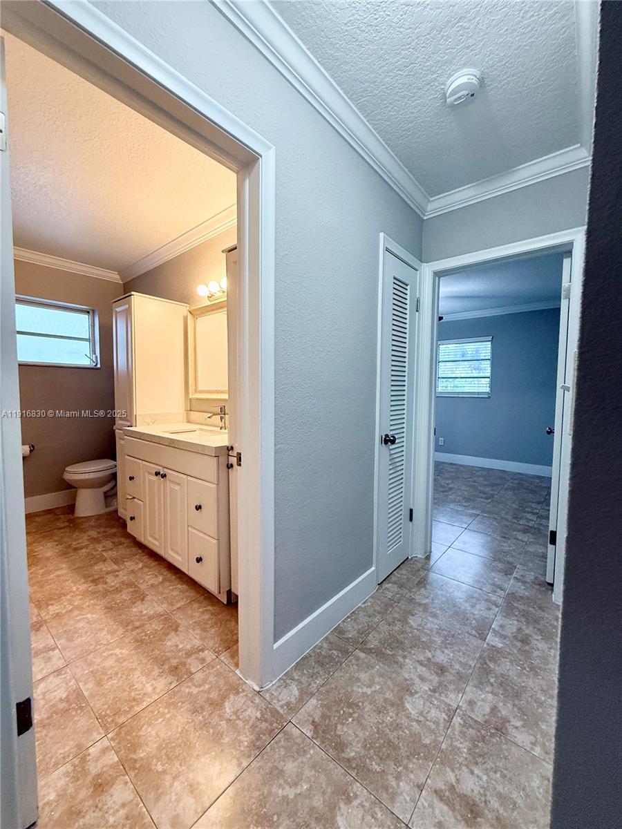 SOUTH DANIA HEIGHTS AMEN - Residential Lease