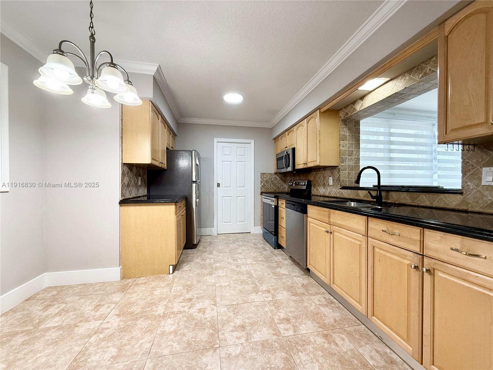 SOUTH DANIA HEIGHTS AMEN - Residential Lease