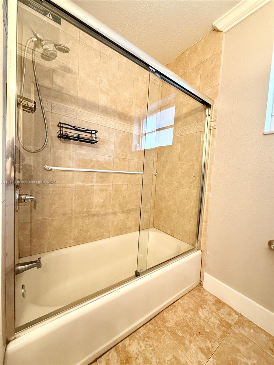 SOUTH DANIA HEIGHTS AMEN - Residential Lease