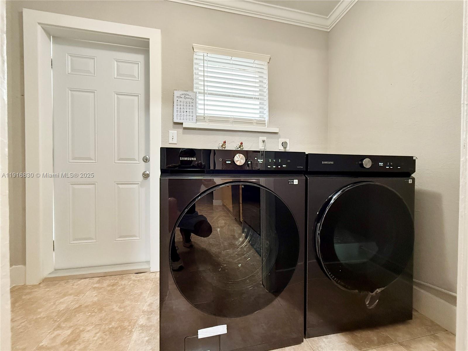 SOUTH DANIA HEIGHTS AMEN - Residential Lease