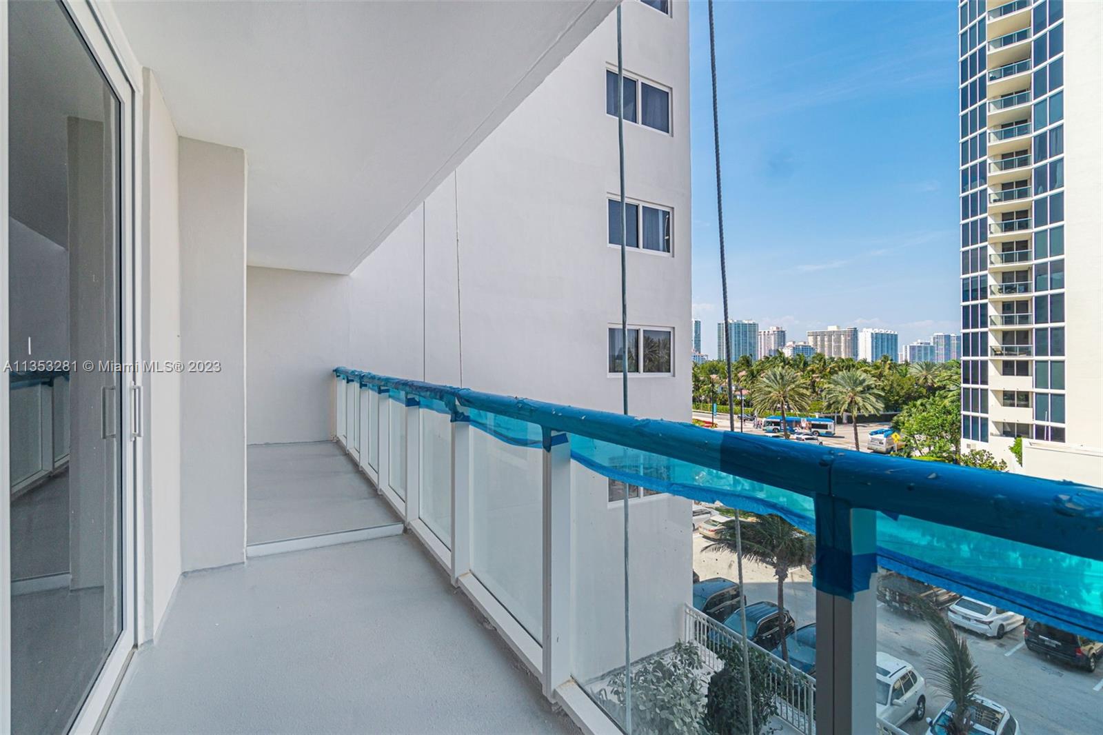 Photo 17 of 57 of 19201 Collins Ave 324 condo