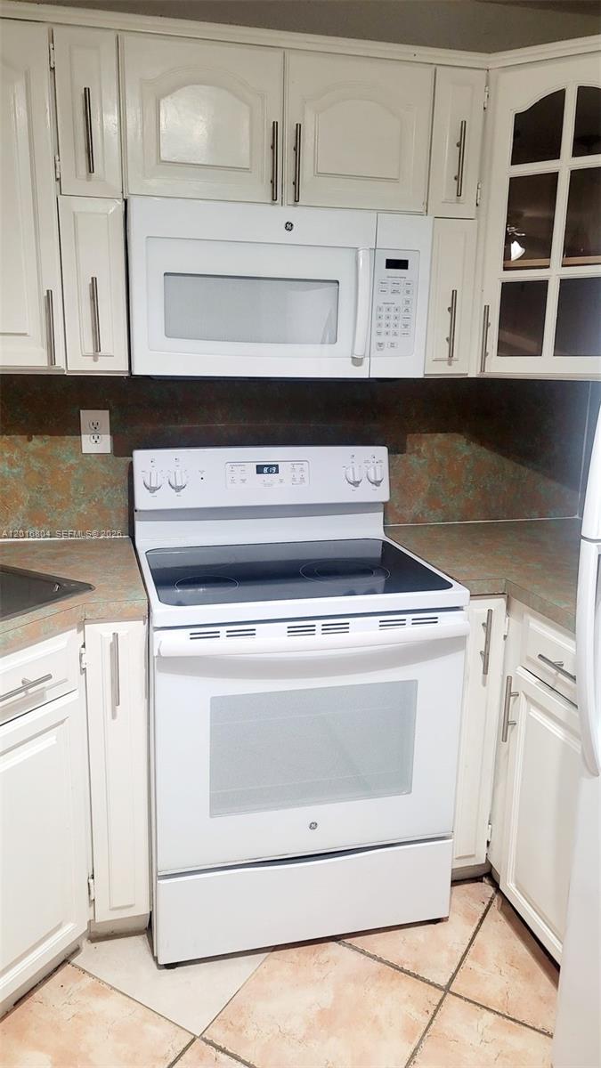 HIALEAH CLUB VILLAS CONDO - Residential Lease