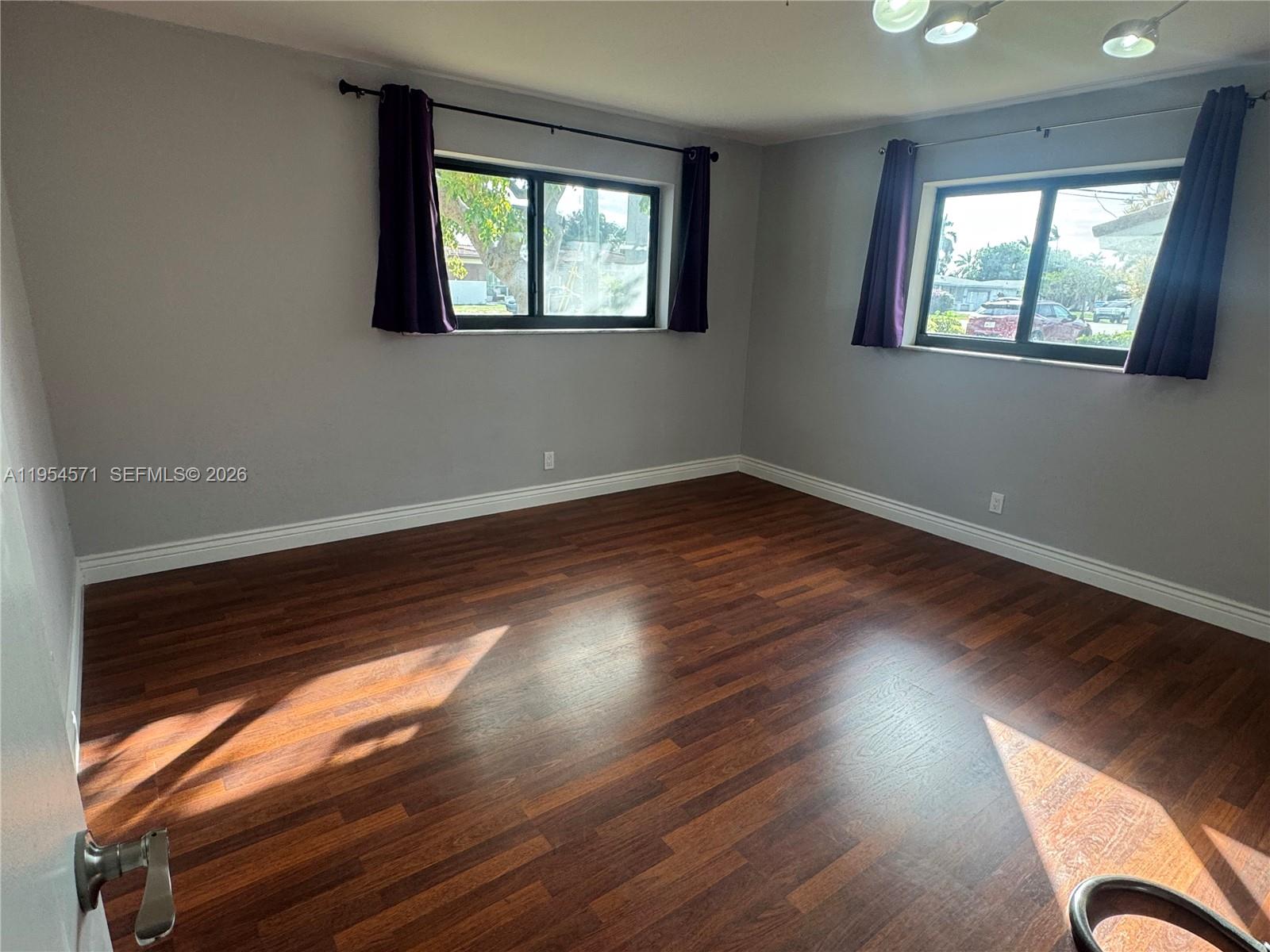 COVE 4TH SEC - Residential