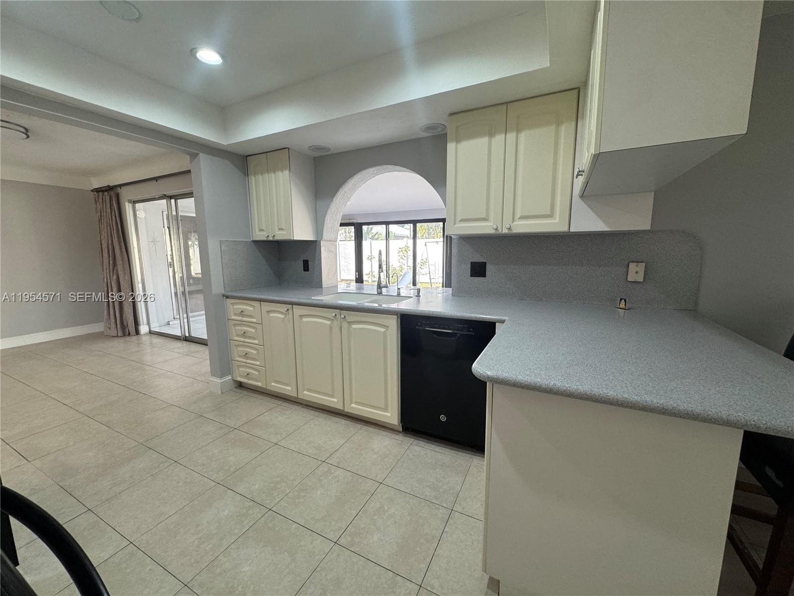 COVE 4TH SEC - Residential