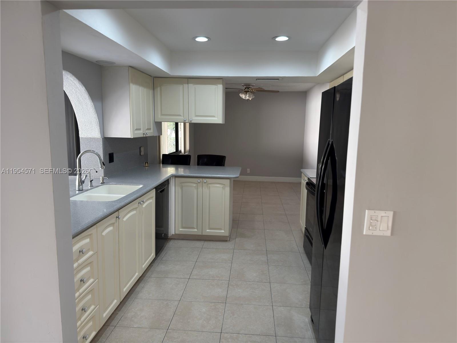 COVE 4TH SEC - Residential