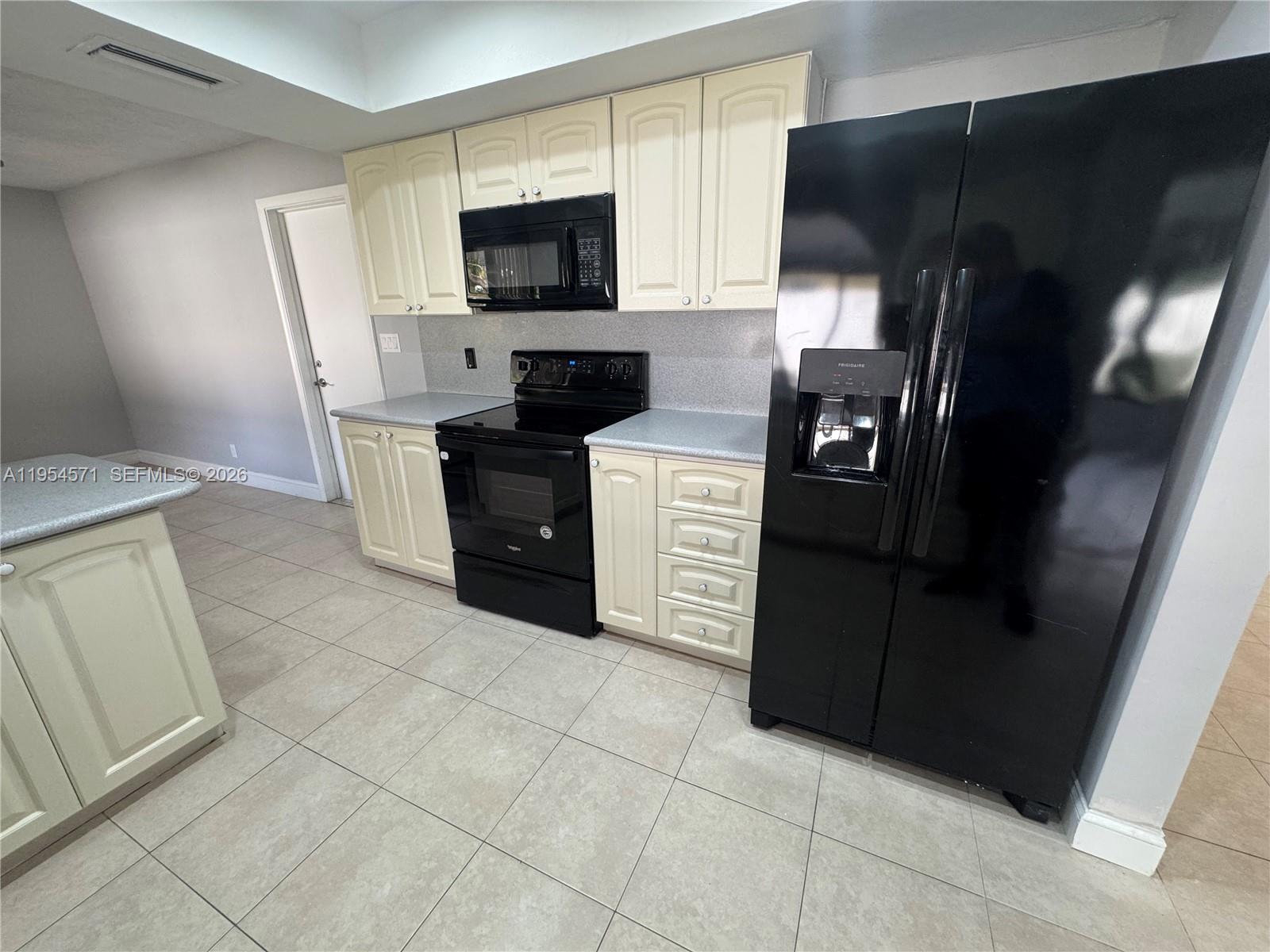 COVE 4TH SEC - Residential