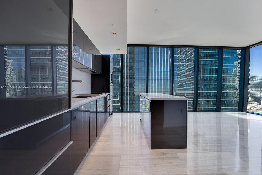 1451 Brickell Ave 2706