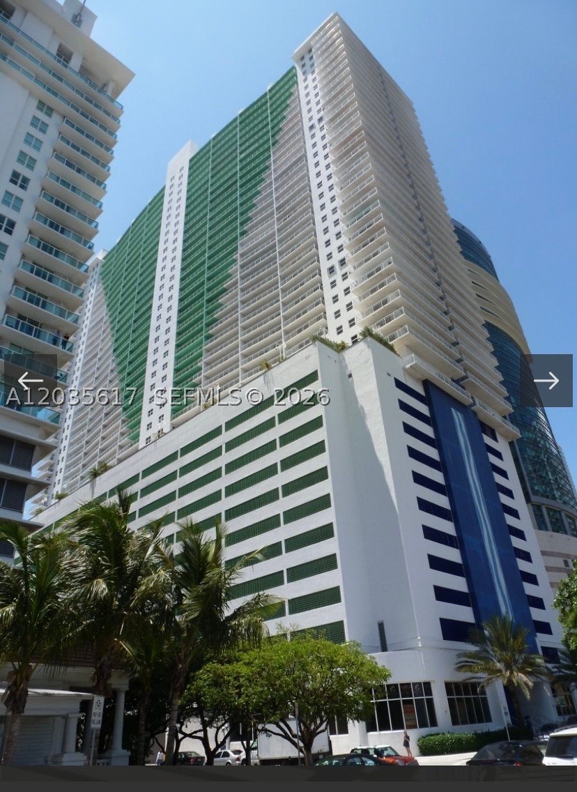 1200 Brickell Bay Dr 3318