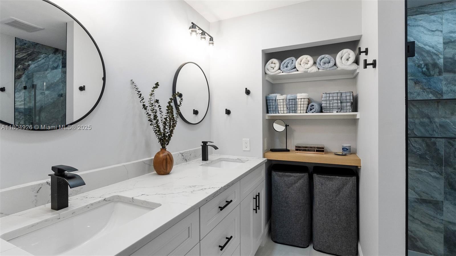 LAKEWOOD EAST SEC 1 - Residential