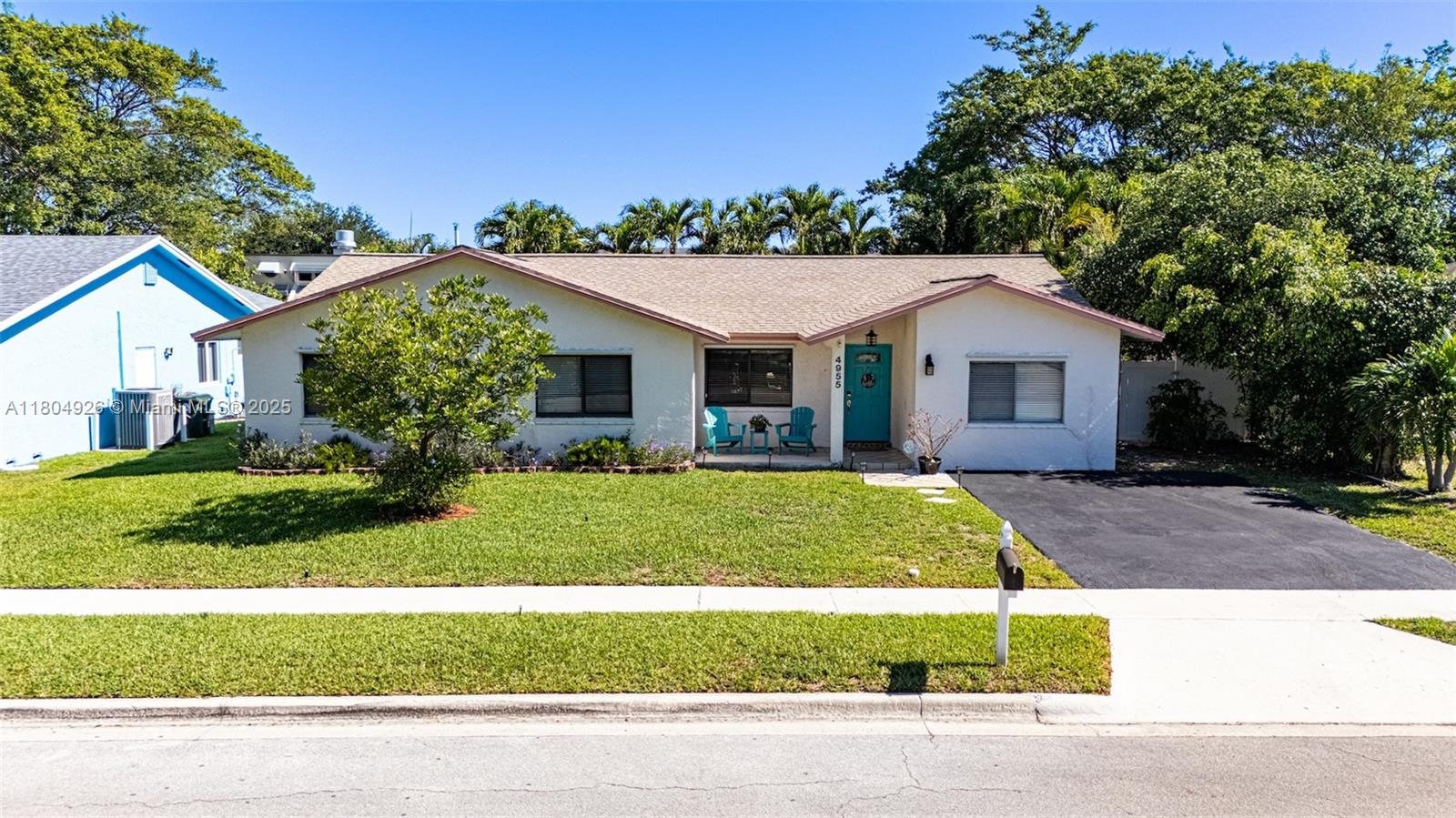 Property for Sale at 4955 Nw 10th St, Coconut Creek, Broward County, Florida - Bedrooms: 5 
Bathrooms: 2  - $650,000