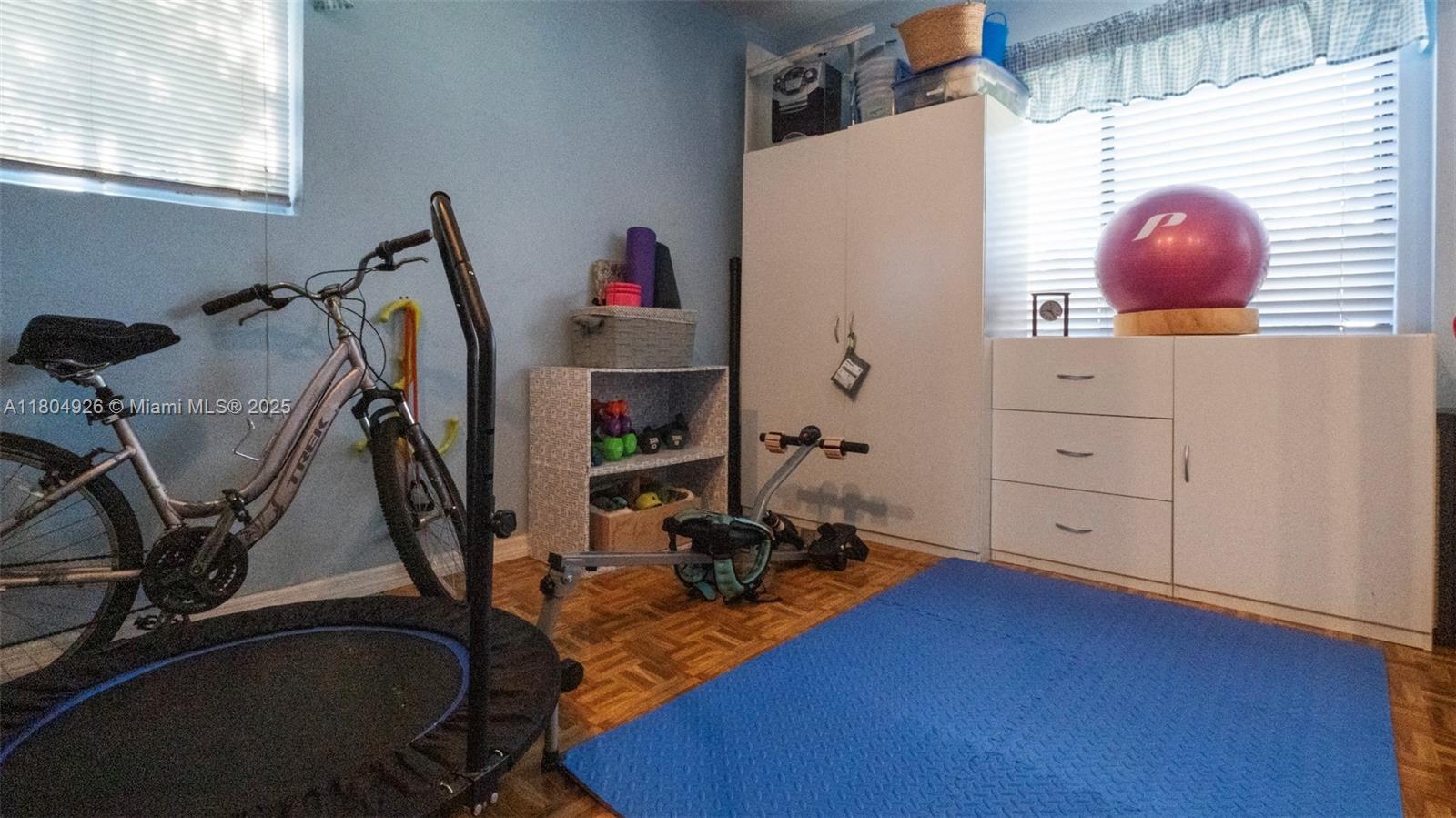 LAKEWOOD EAST SEC 1 - Residential