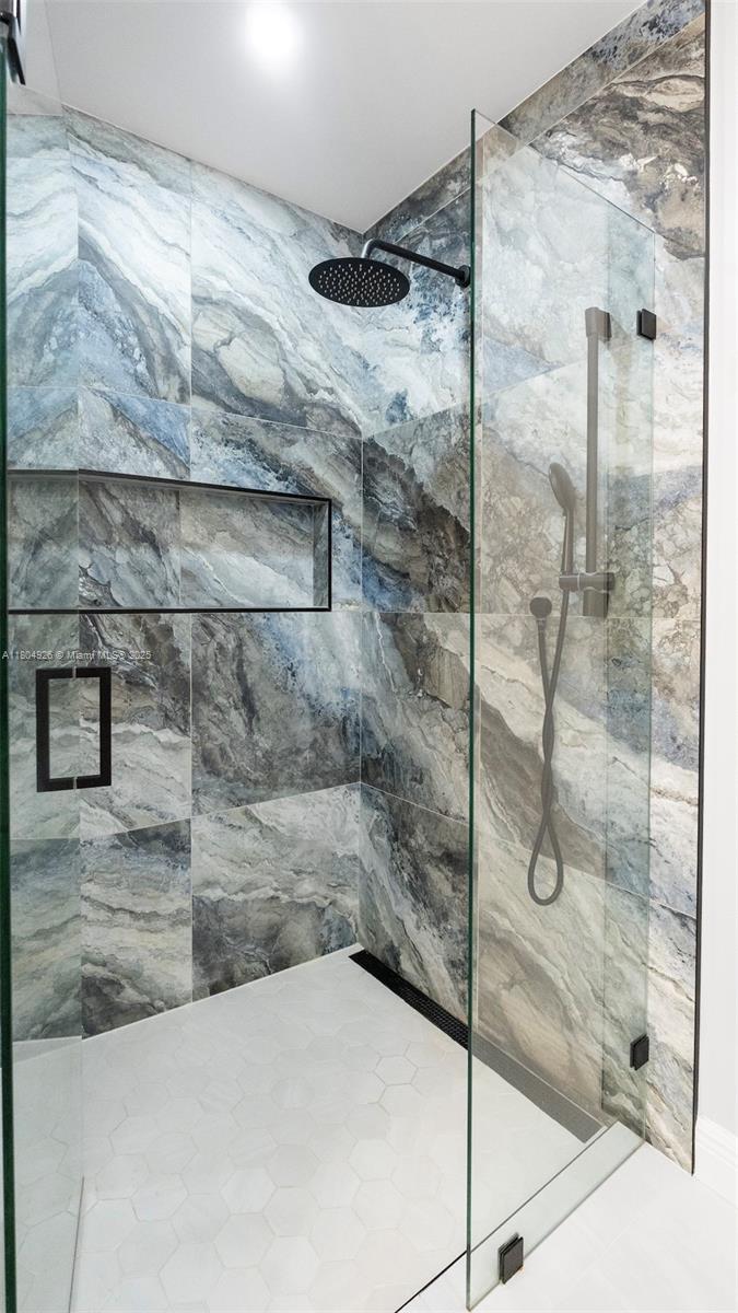 LAKEWOOD EAST SEC 1 - Residential