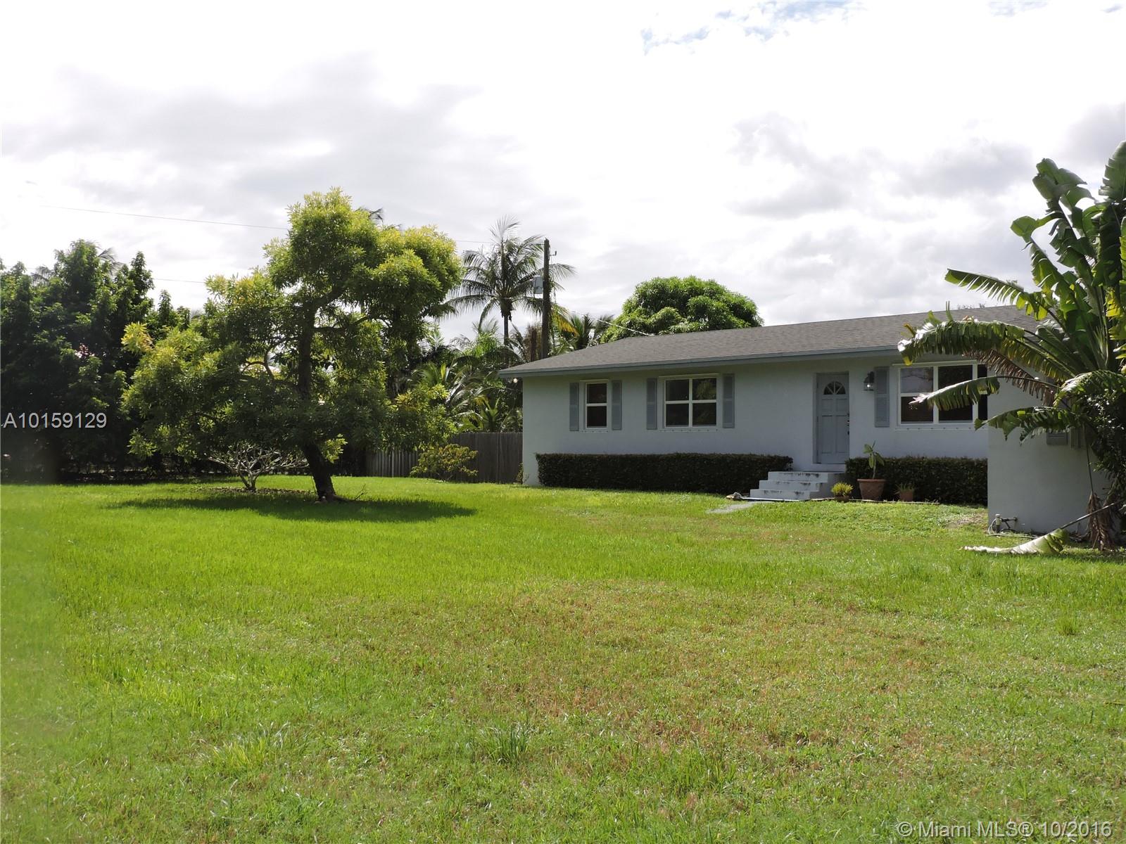 REDLAND POOL HM 1.25 AC - Residential