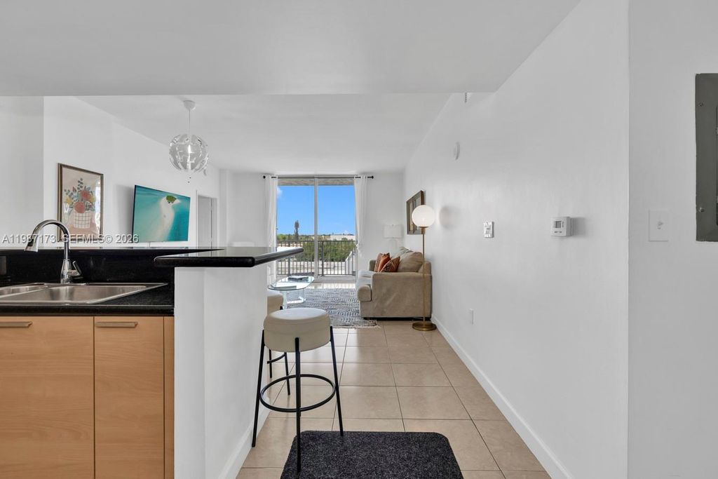 Photo of 140 S Dixie Hwy #403, Hollywood, FL 33020 (MLS # A11987173)