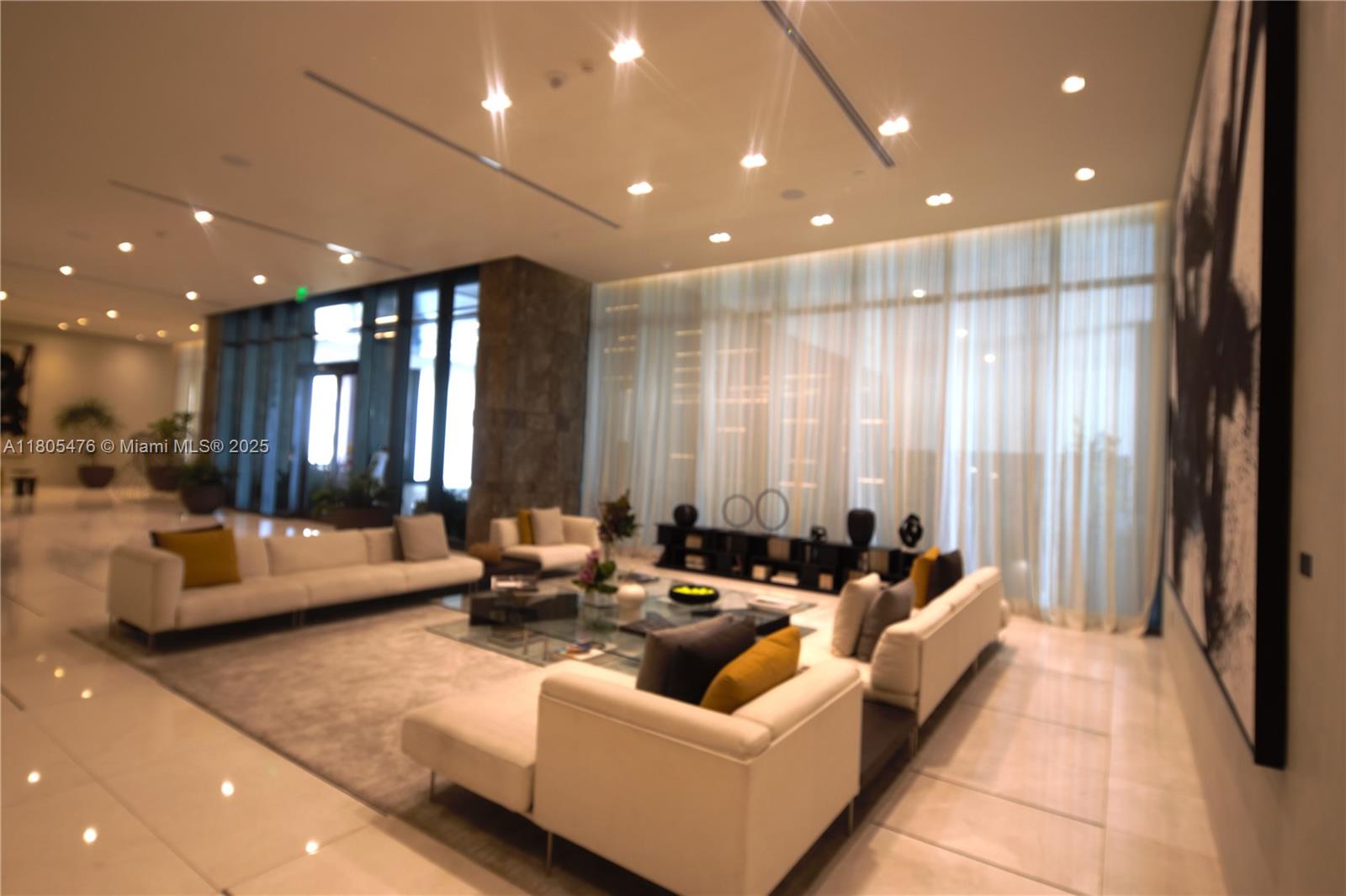 GRAN PARAISO CONDO - Residential