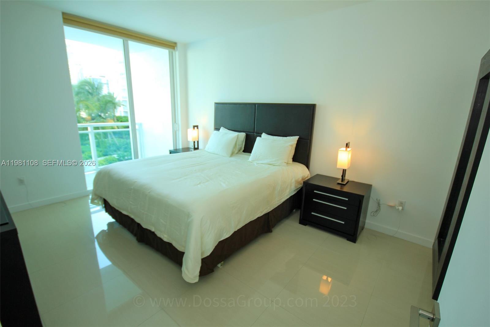 THE PLAZA 851 BRICKELL CO - Residential Lease