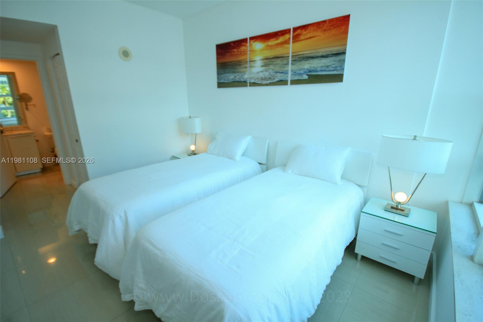 THE PLAZA 851 BRICKELL CO - Residential Lease