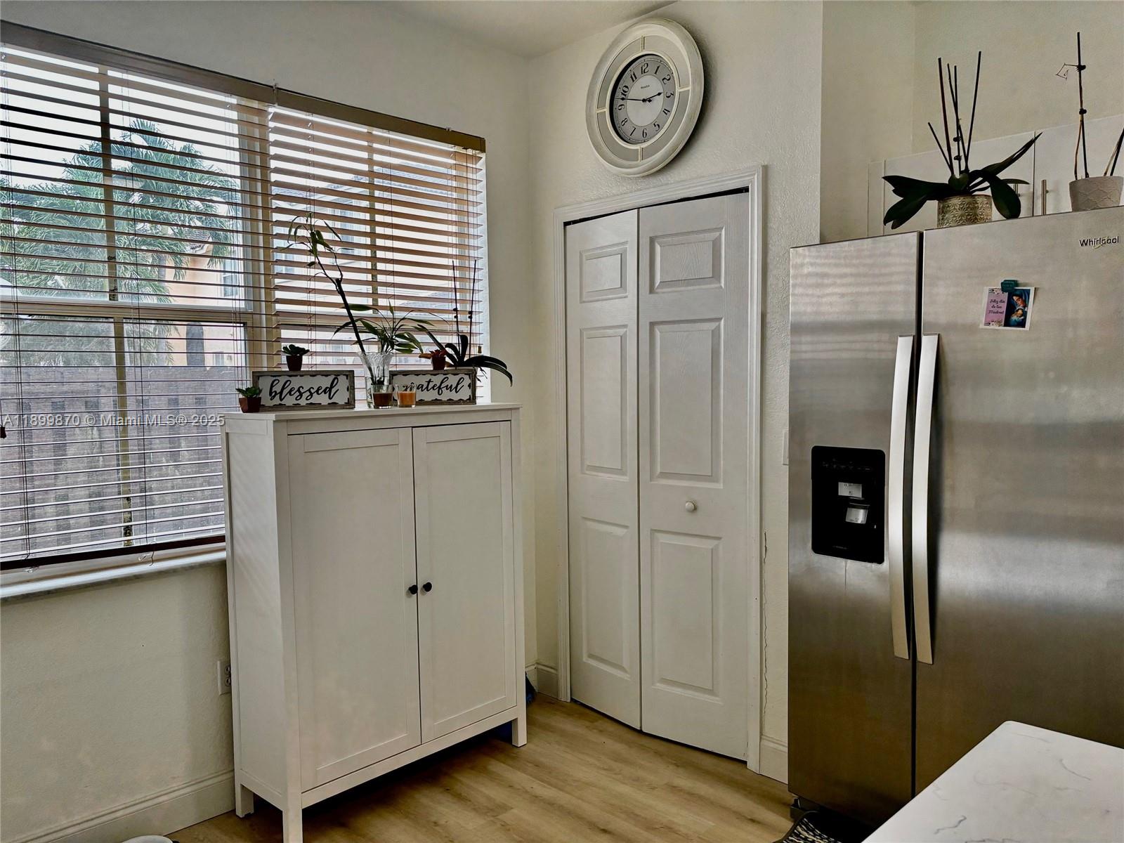 KENDALL BREEZE SOUTH - Residential Lease