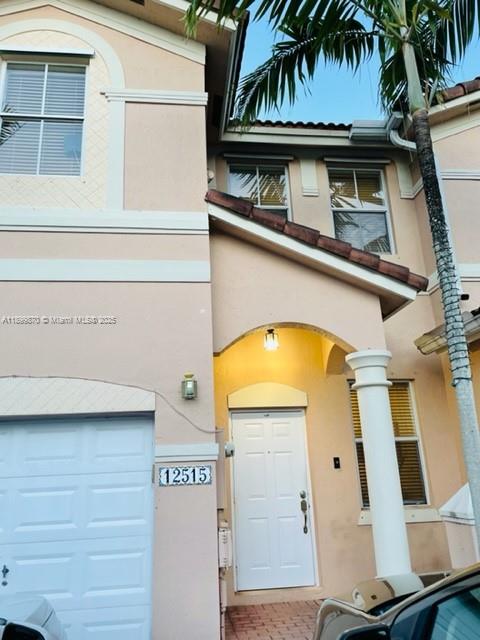 KENDALL BREEZE SOUTH - Residential Lease