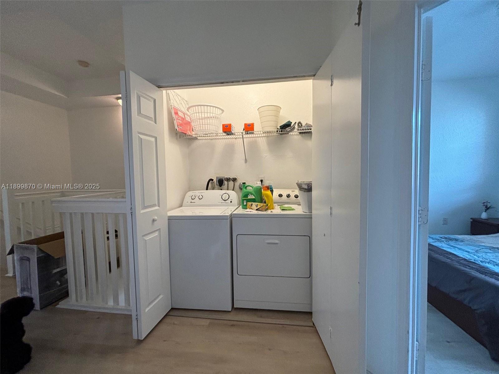 KENDALL BREEZE SOUTH - Residential Lease