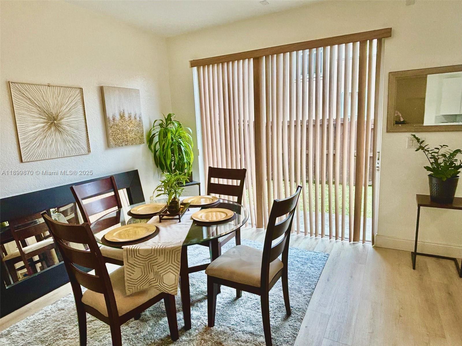 KENDALL BREEZE SOUTH - Residential Lease