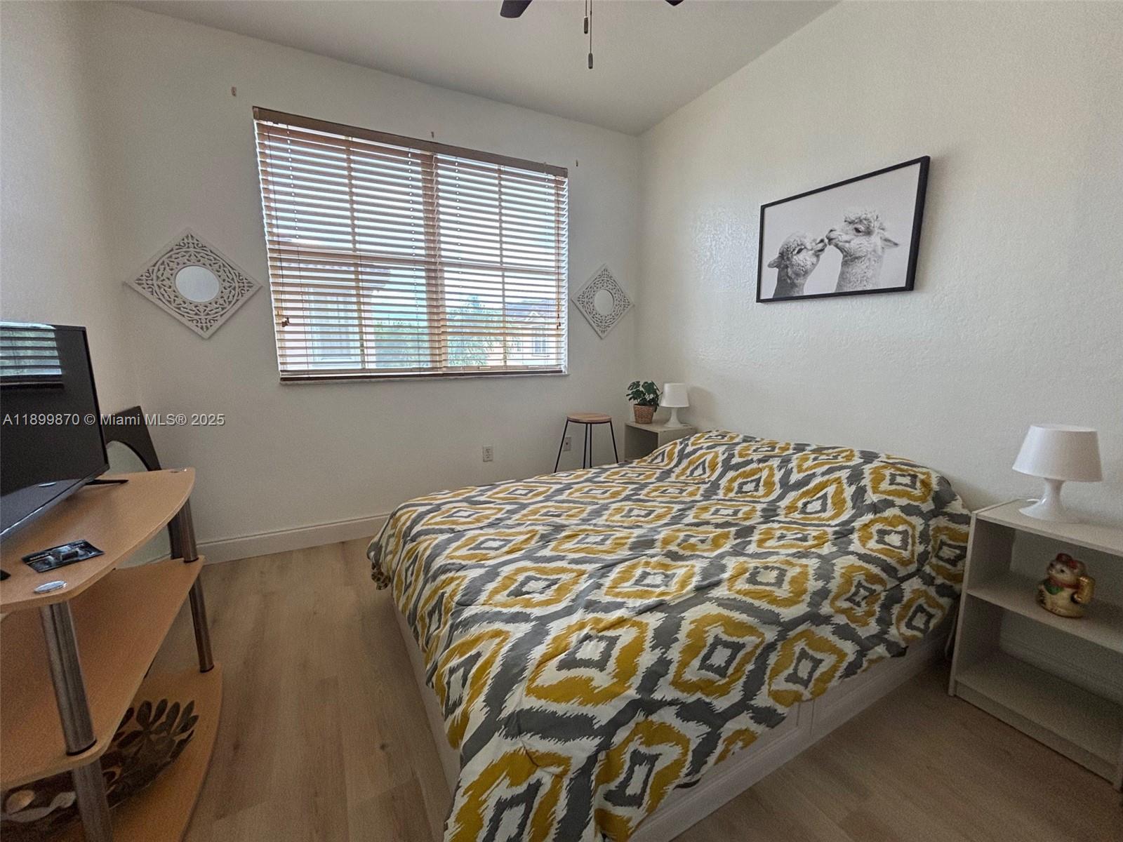 KENDALL BREEZE SOUTH - Residential Lease