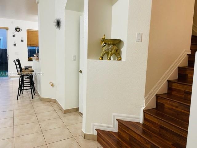 KENDALL BREEZE SOUTH - Residential Lease