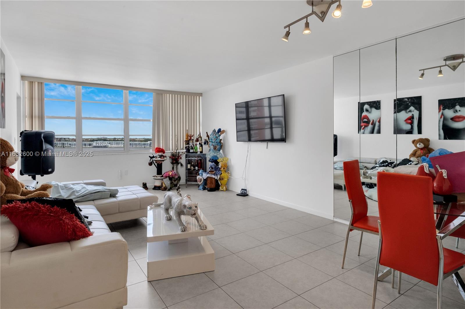 BUCKLEY TOWERS CONDO - EA - Residential