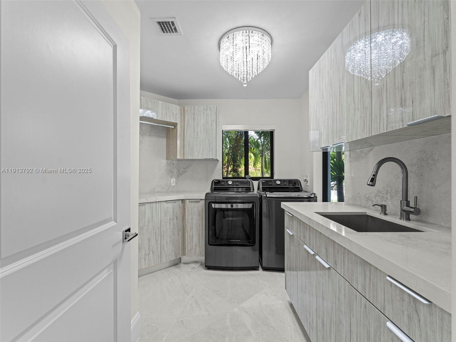 BEACH VIEW ADDN - Residential