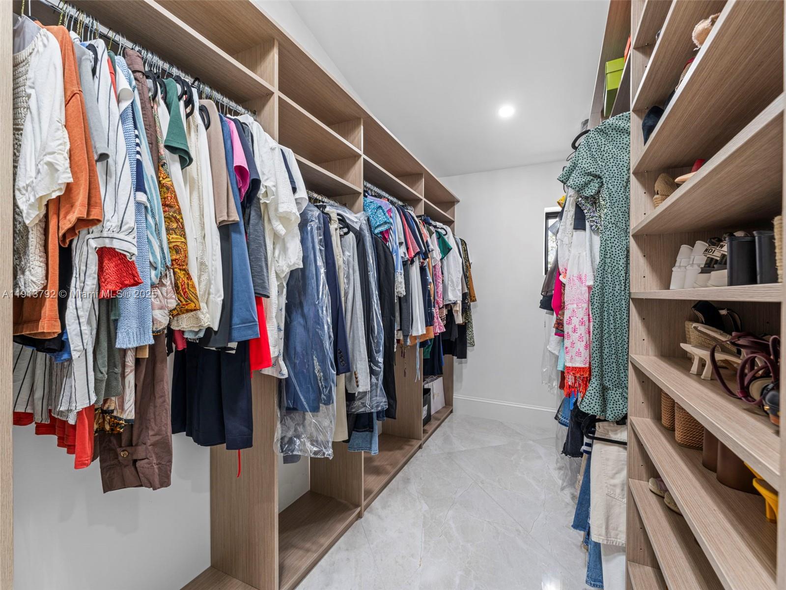 BEACH VIEW ADDN - Residential