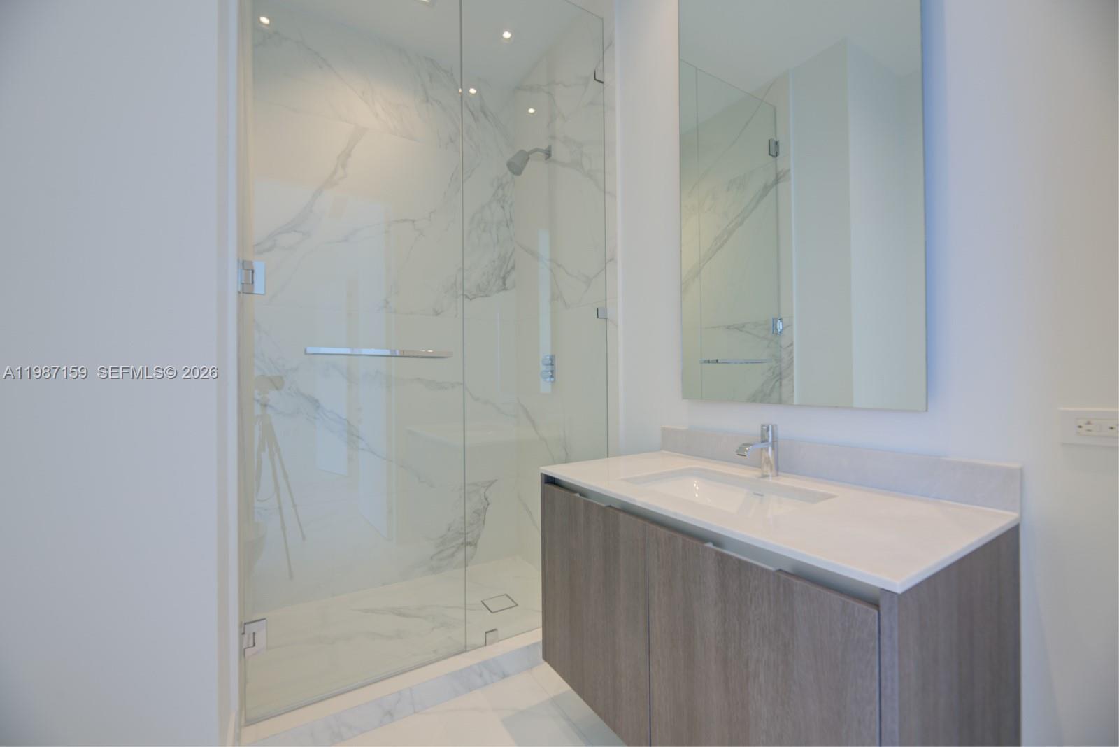 MUSE CONDO - Residential