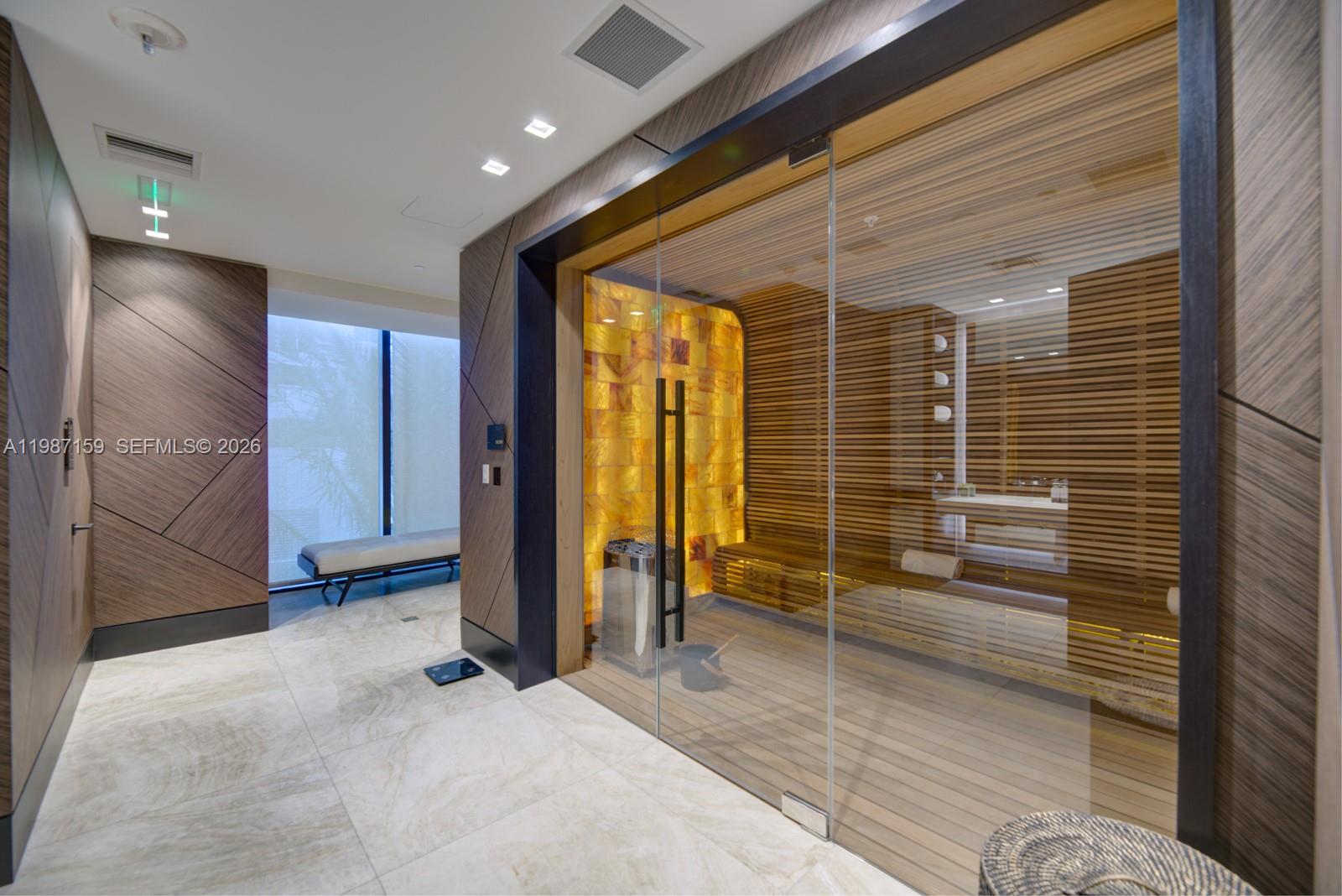 MUSE CONDO - Residential