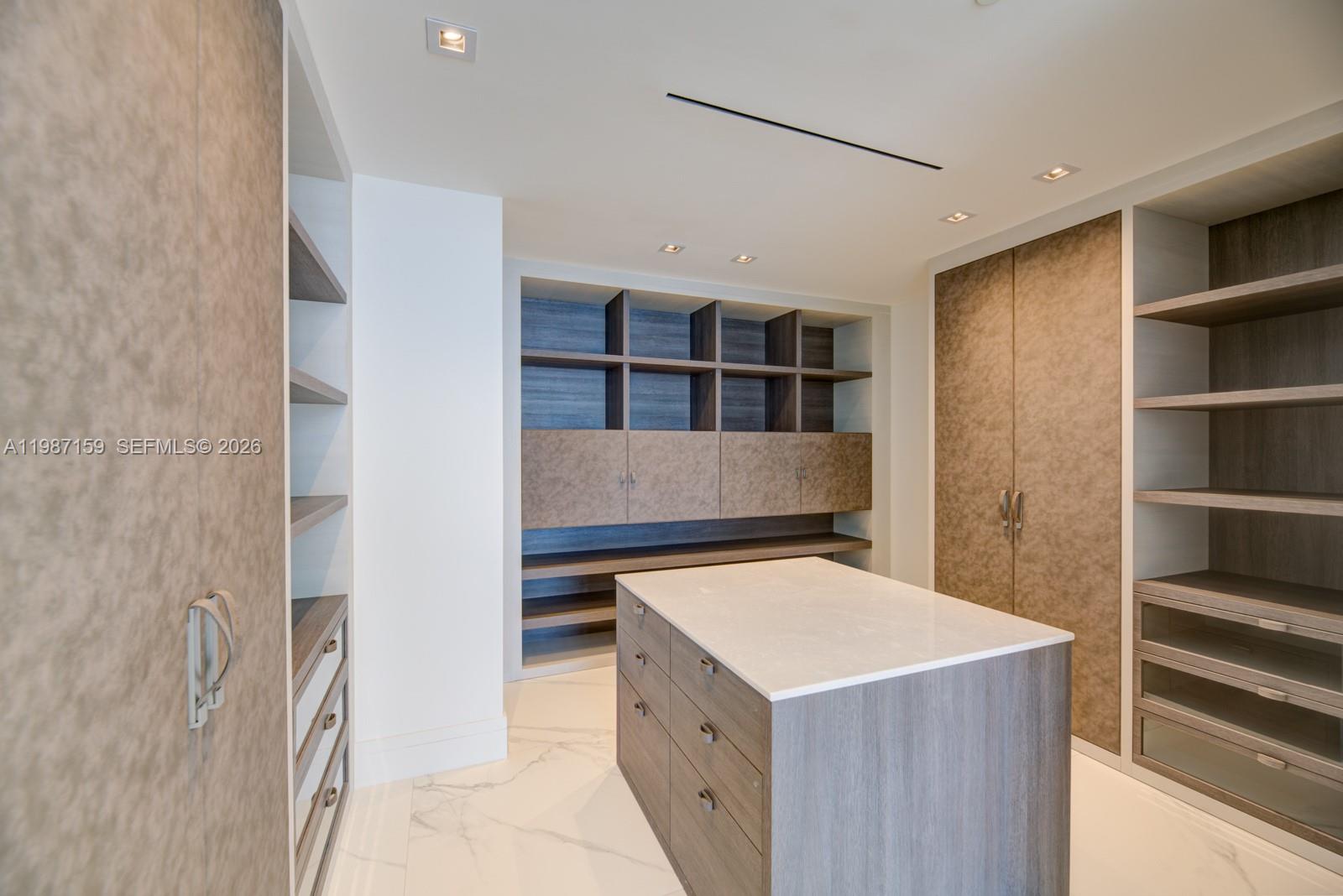 MUSE CONDO - Residential