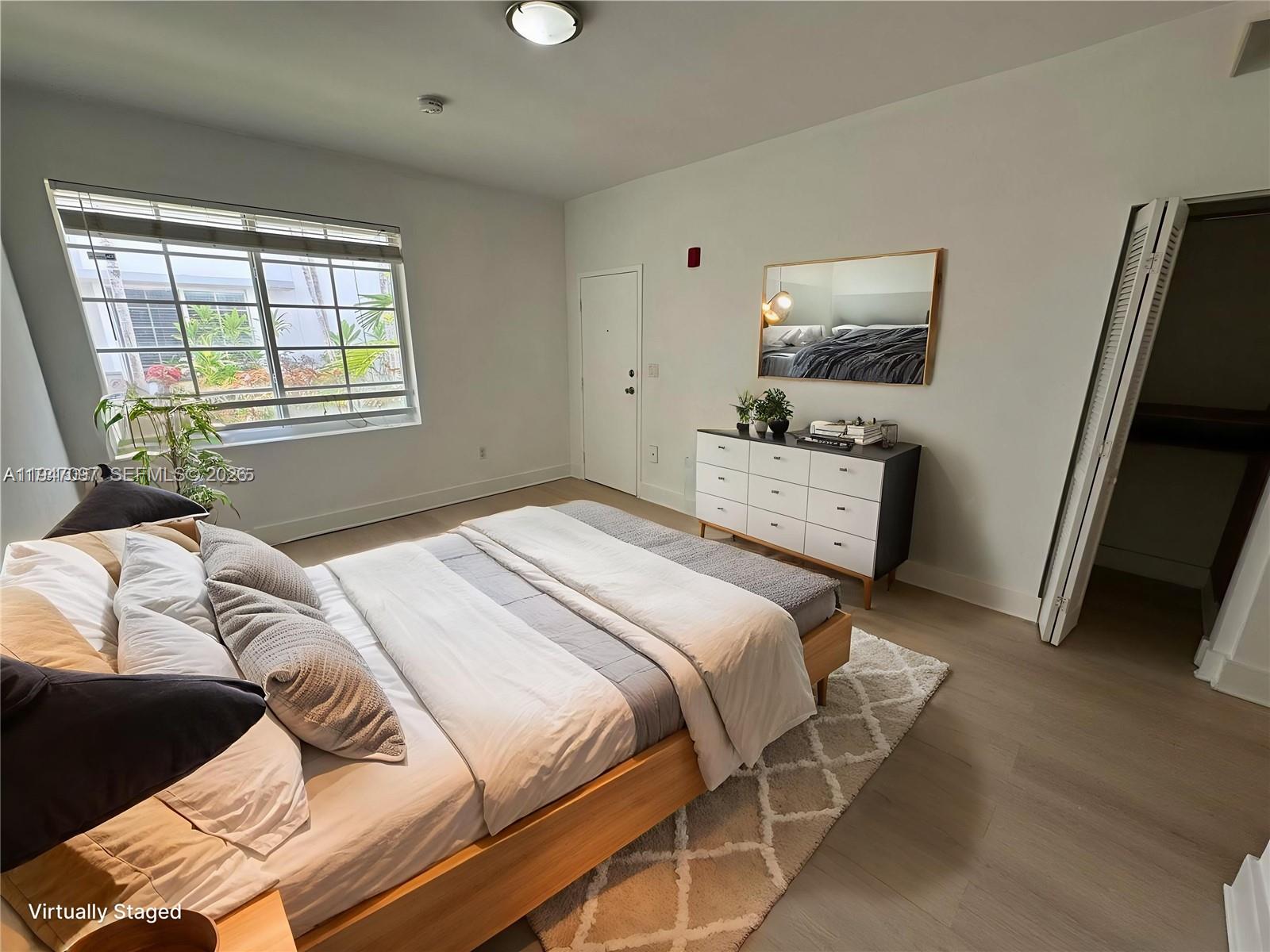 1000 Meridian Ave 17