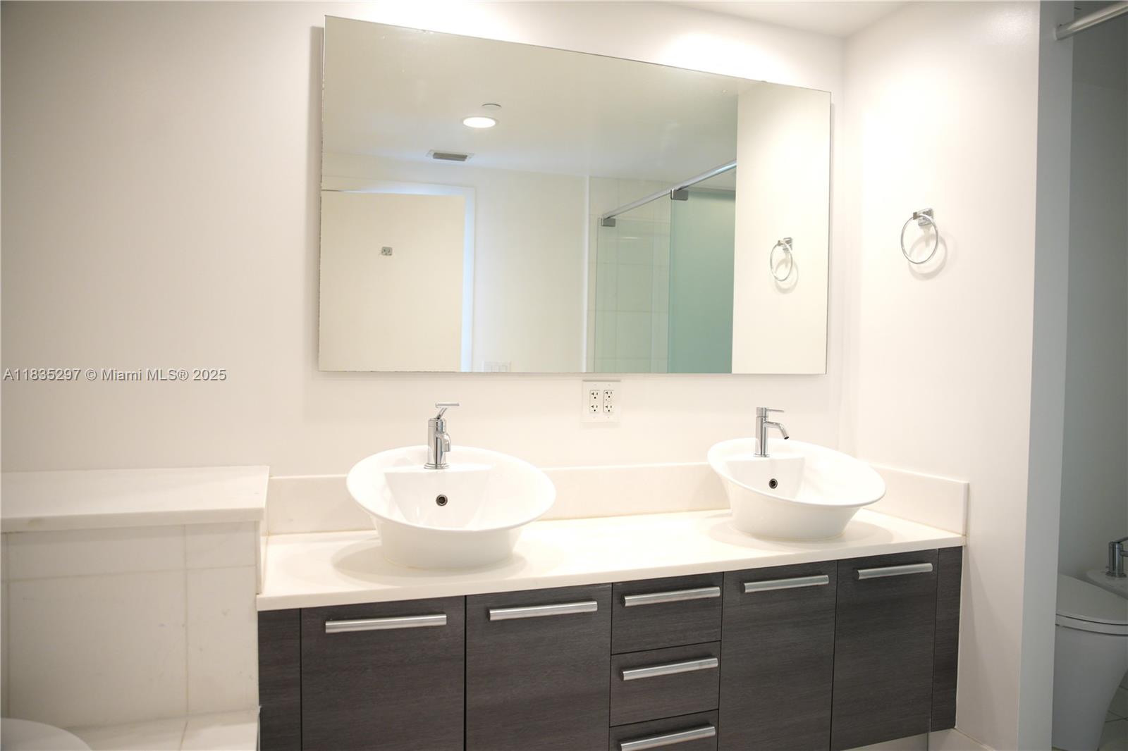 ARTECH RESIDENCES AT AVEN - Residential Lease