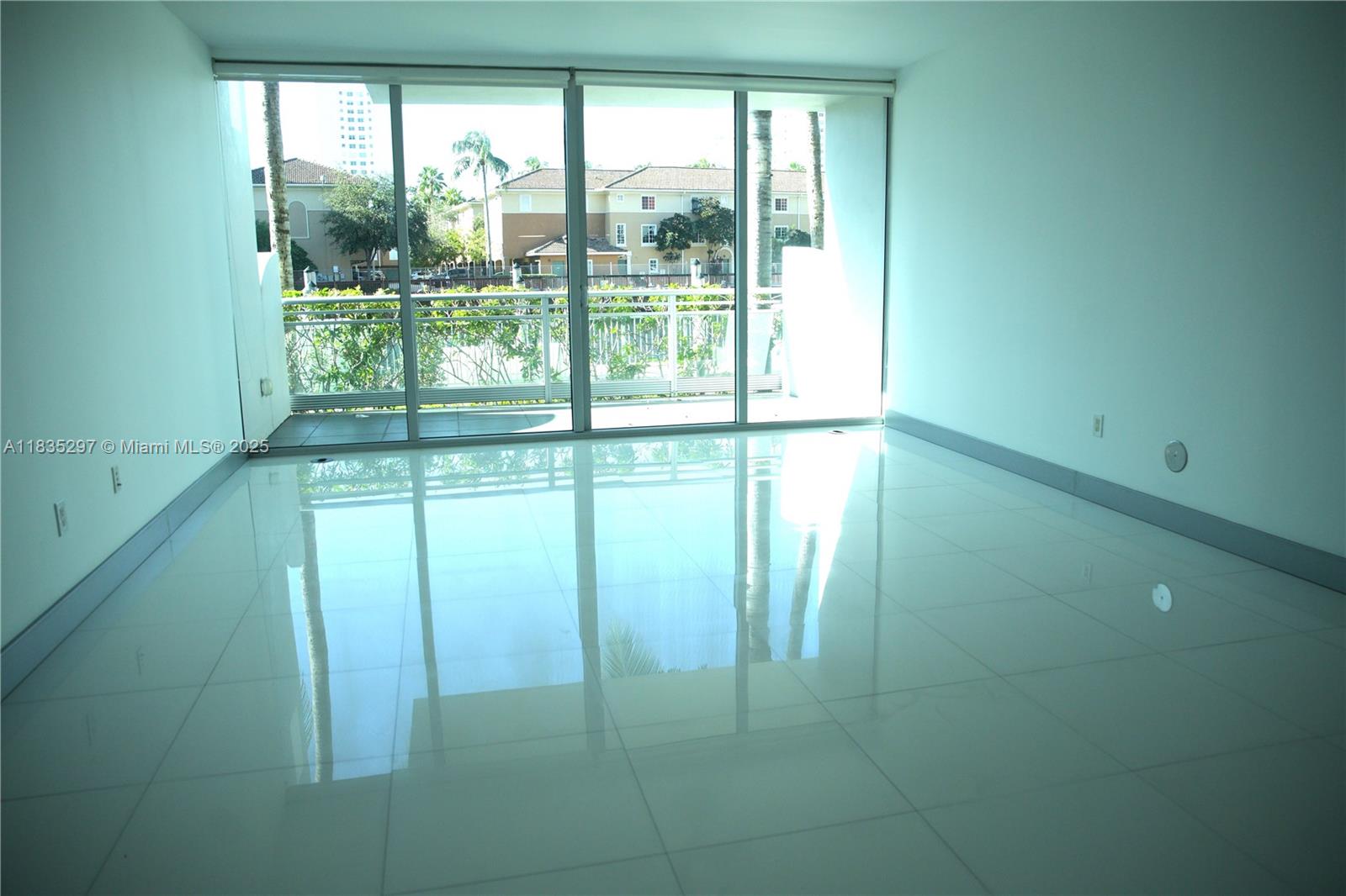 ARTECH RESIDENCES AT AVEN - Residential Lease