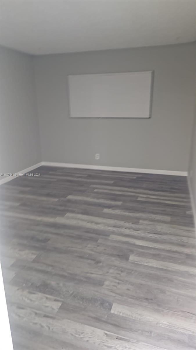 ORIOLE GOLF & TENNIS CLUB - Residential Lease