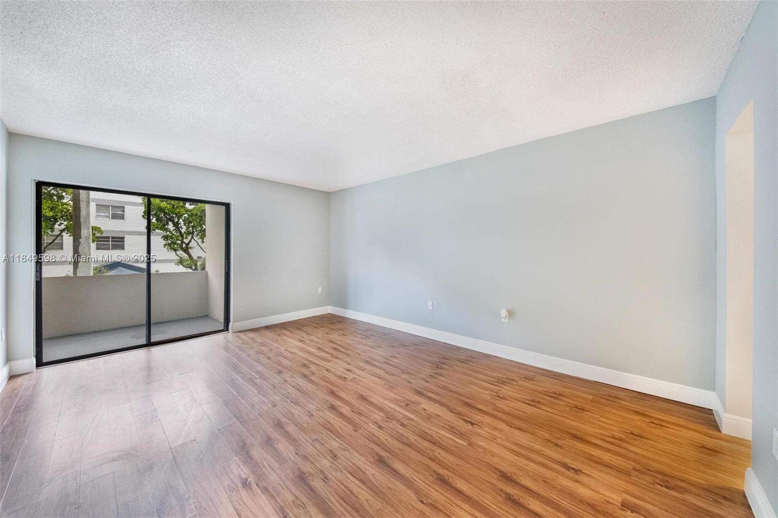MIAMI SHORES CONDO - Residential Lease