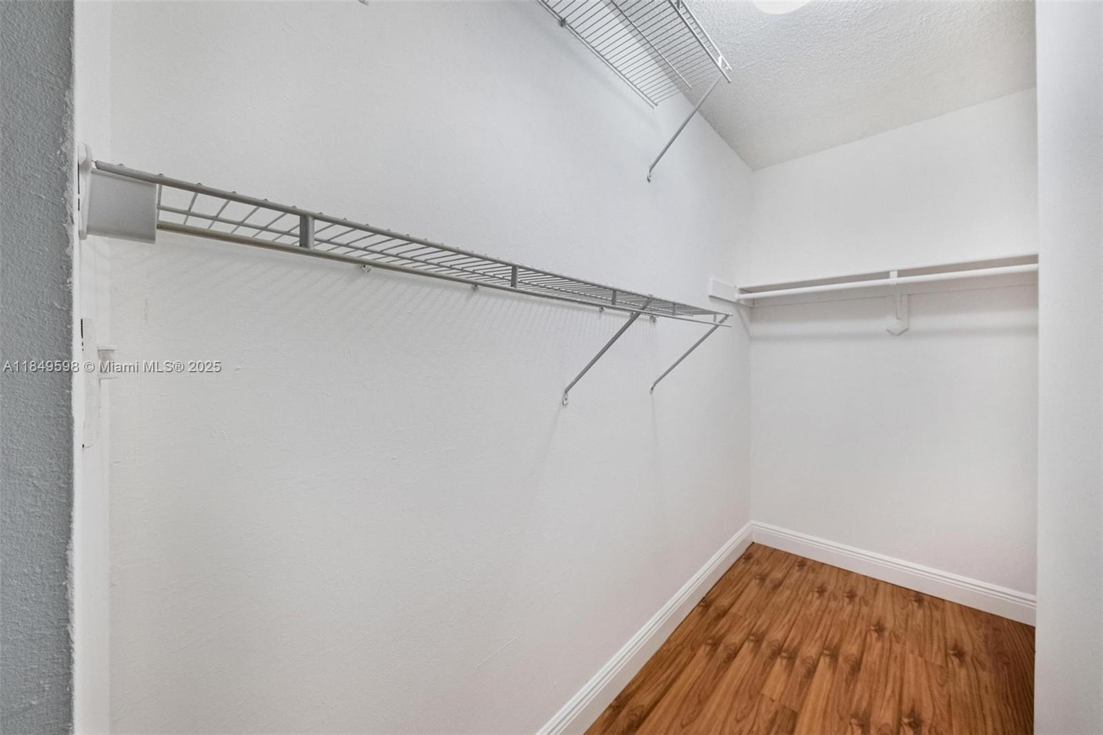 MIAMI SHORES CONDO - Residential Lease