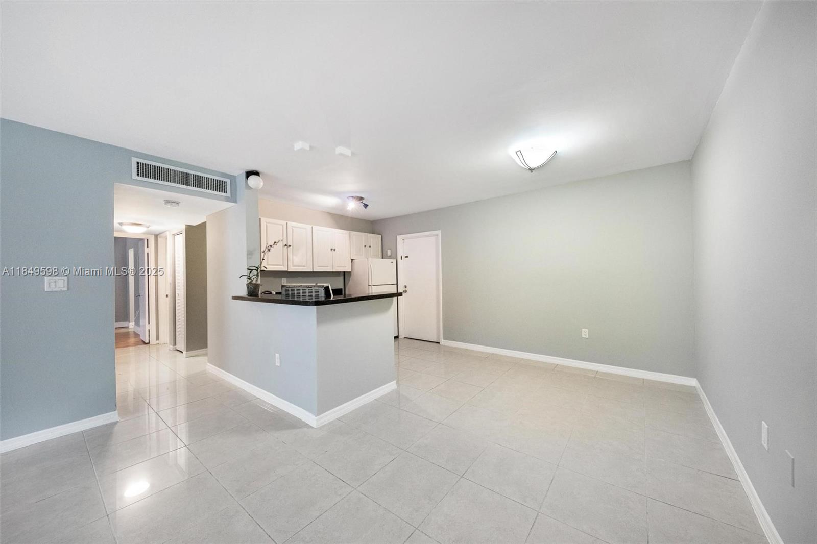 MIAMI SHORES CONDO - Residential Lease