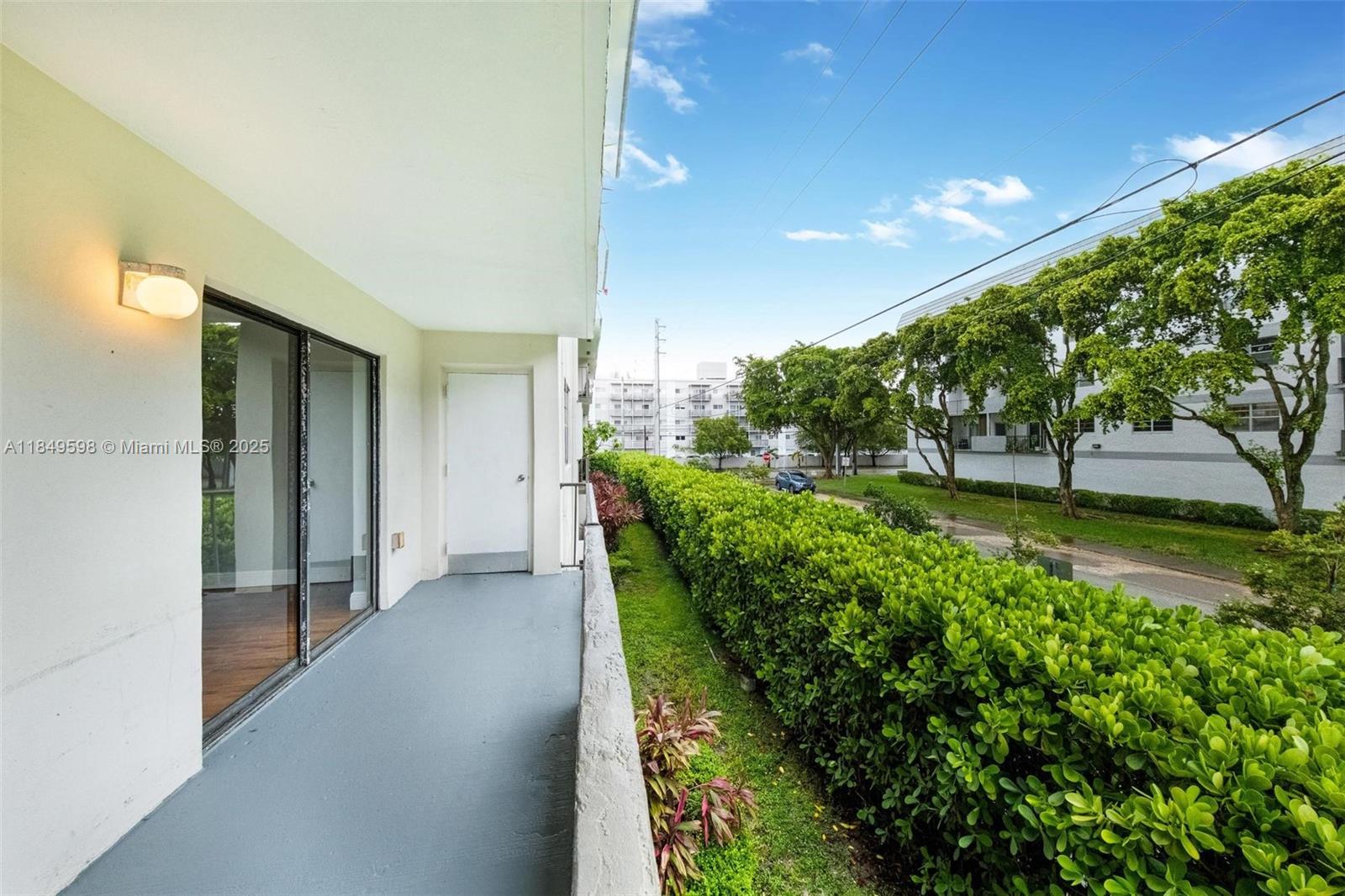 MIAMI SHORES CONDO - Residential Lease