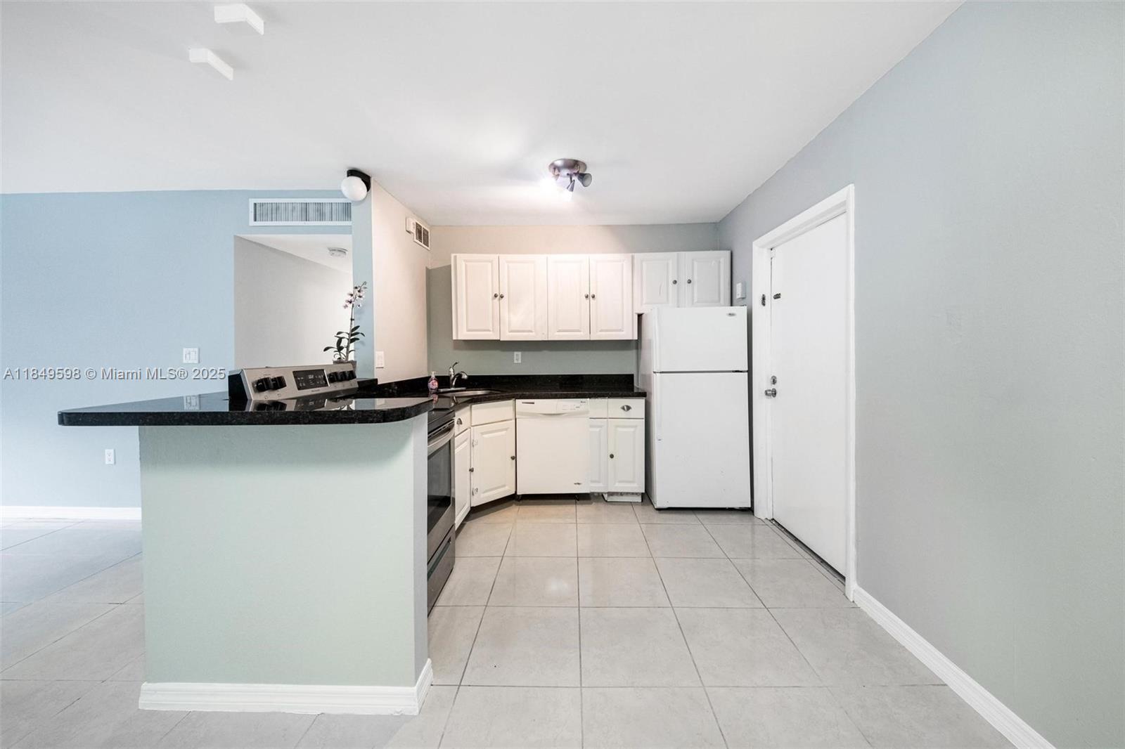 MIAMI SHORES CONDO - Residential Lease