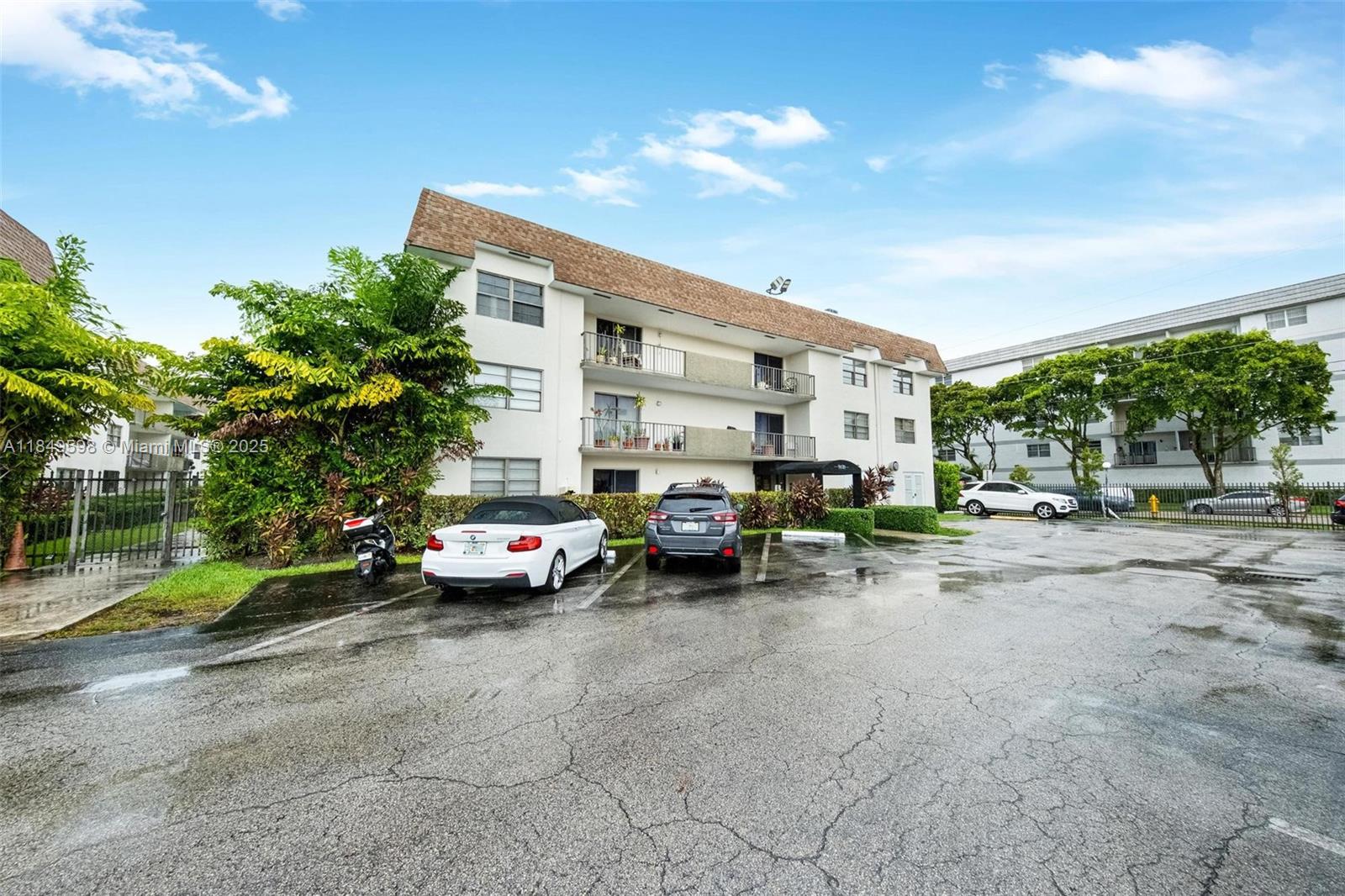 MIAMI SHORES CONDO - Residential Lease