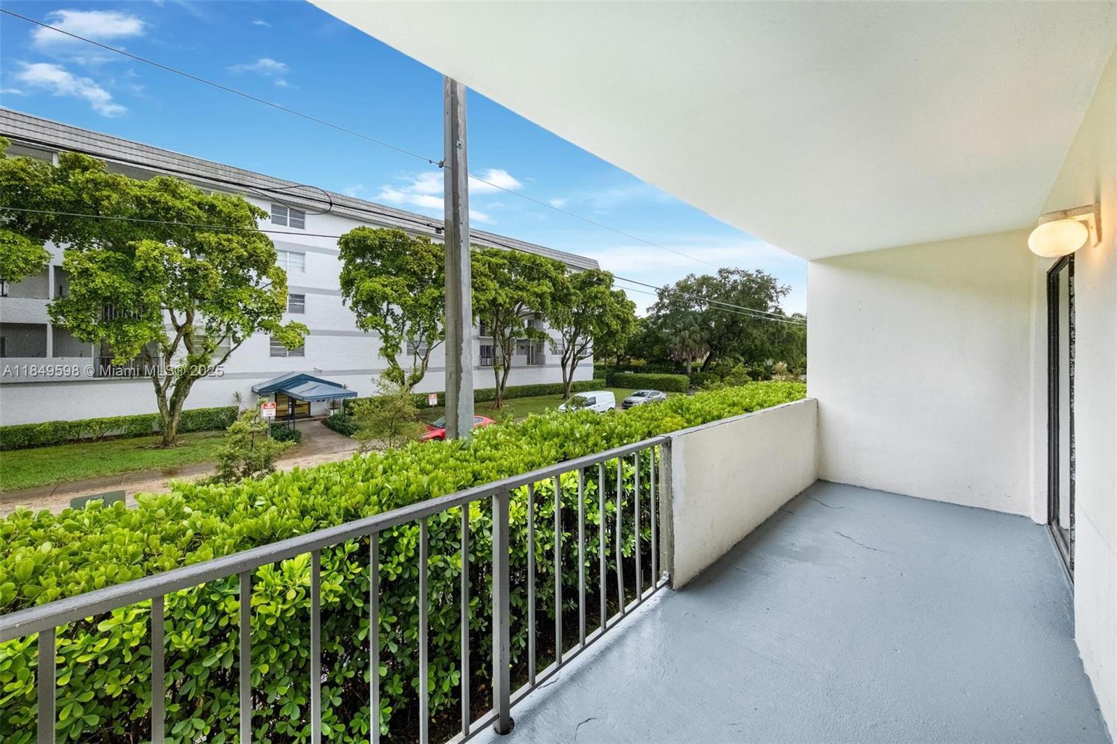 MIAMI SHORES CONDO - Residential Lease